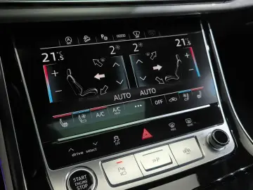 2023 Audi Q8 с пробегом 25 079 км