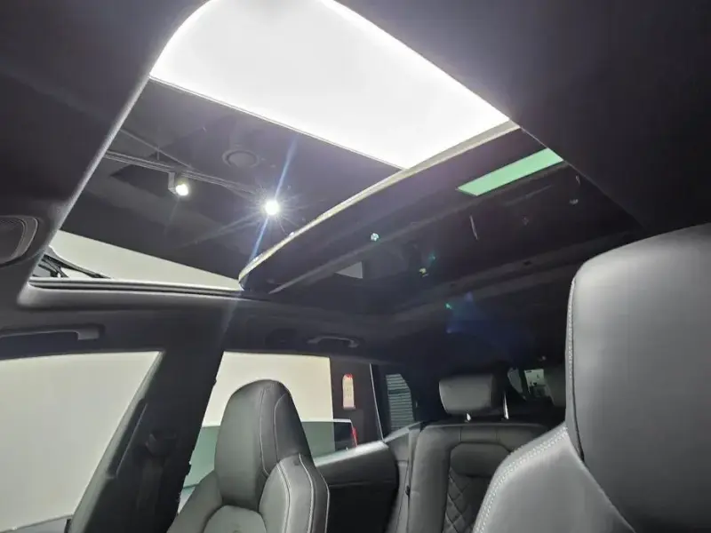 2023 Audi Q8 с пробегом 25 079 км