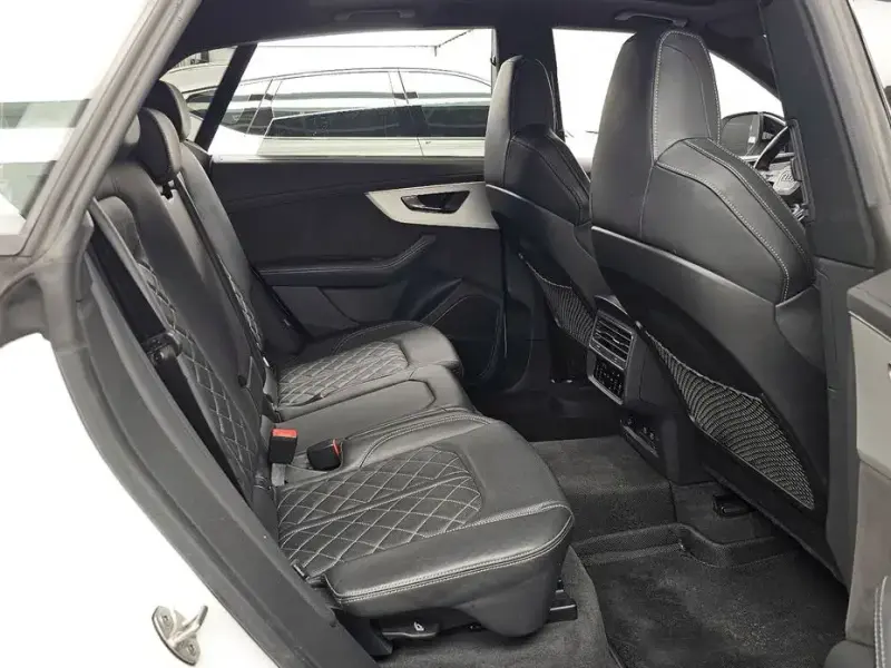 2021 Audi Q8 с пробегом 90 358 км