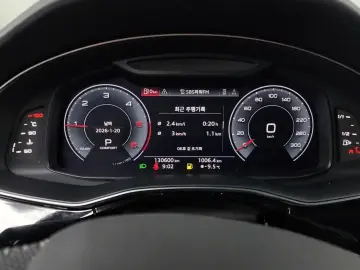 2020 Audi Q8 с пробегом 130 600 км
