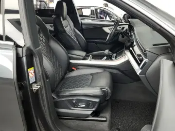 2020 Audi Q8 с пробегом 130 600 км