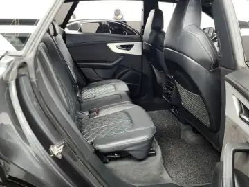 2020 Audi Q8 с пробегом 130 600 км