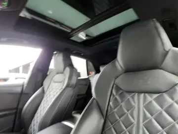 2020 Audi Q8 с пробегом 130 600 км
