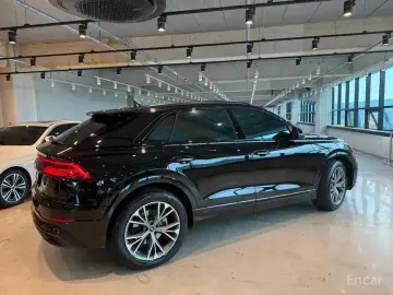 2022 Audi Q8 с пробегом 26 000 км