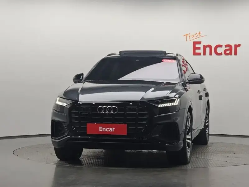 2023 Audi Q8 с пробегом 36 770 км