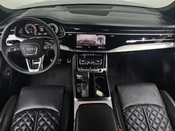 2023 Audi Q8 с пробегом 36 770 км