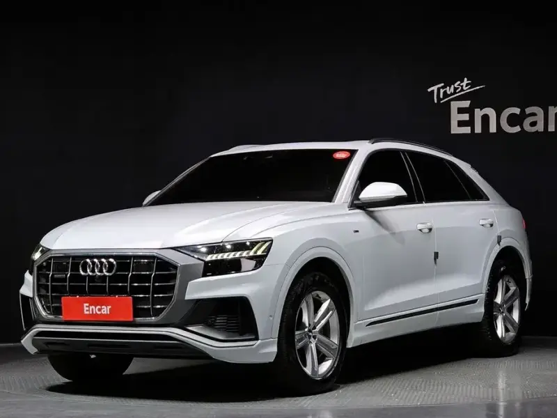 2020 Audi Q8 с пробегом 80 862 км