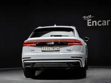 2020 Audi Q8 с пробегом 80 862 км