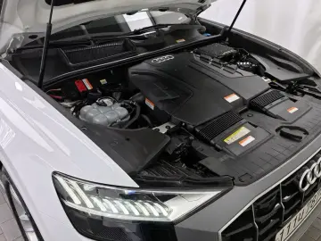 2020 Audi Q8 с пробегом 80 862 км