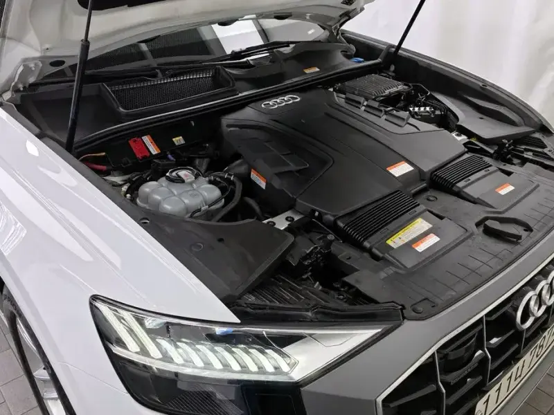 2020 Audi Q8 с пробегом 80 862 км
