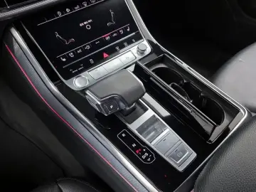 2020 Audi Q8 с пробегом 80 862 км