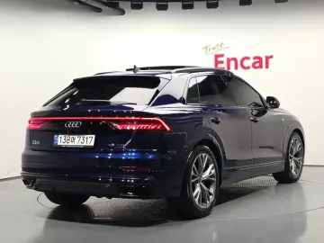 2022 Audi Q8 с пробегом 43 218 км