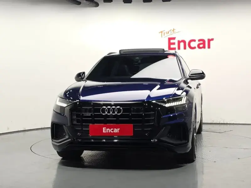 2022 Audi Q8 с пробегом 43 218 км