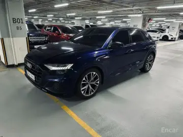 2022 Audi Q8 с пробегом 34 459 км