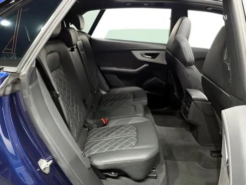 2022 Audi Q8 с пробегом 43 218 км