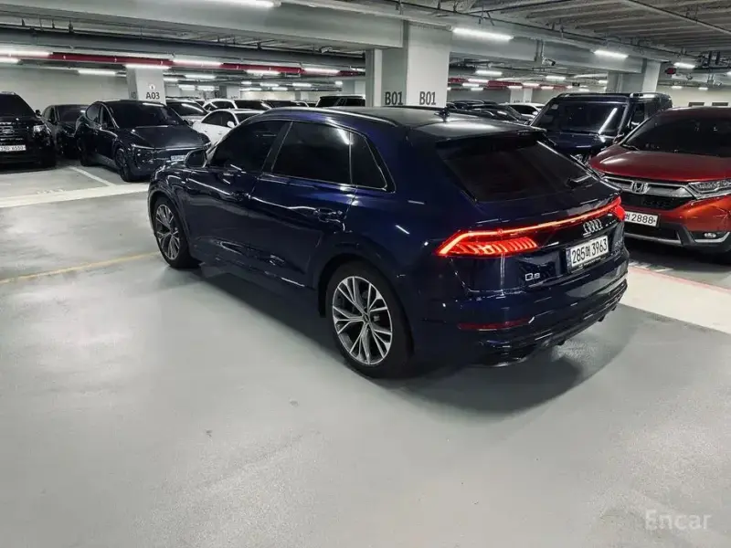 2022 Audi Q8 с пробегом 34 459 км