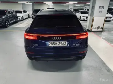 2022 Audi Q8 с пробегом 34 459 км