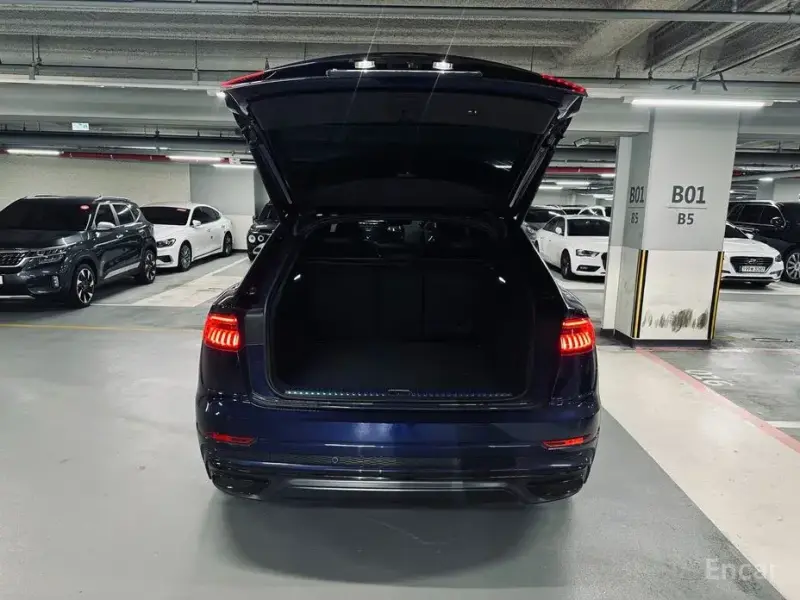 2022 Audi Q8 с пробегом 34 459 км