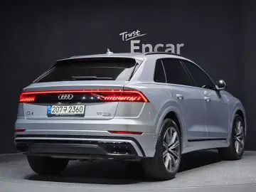 2021 Audi Q8 с пробегом 71 480 км
