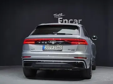 2021 Audi Q8 с пробегом 71 480 км