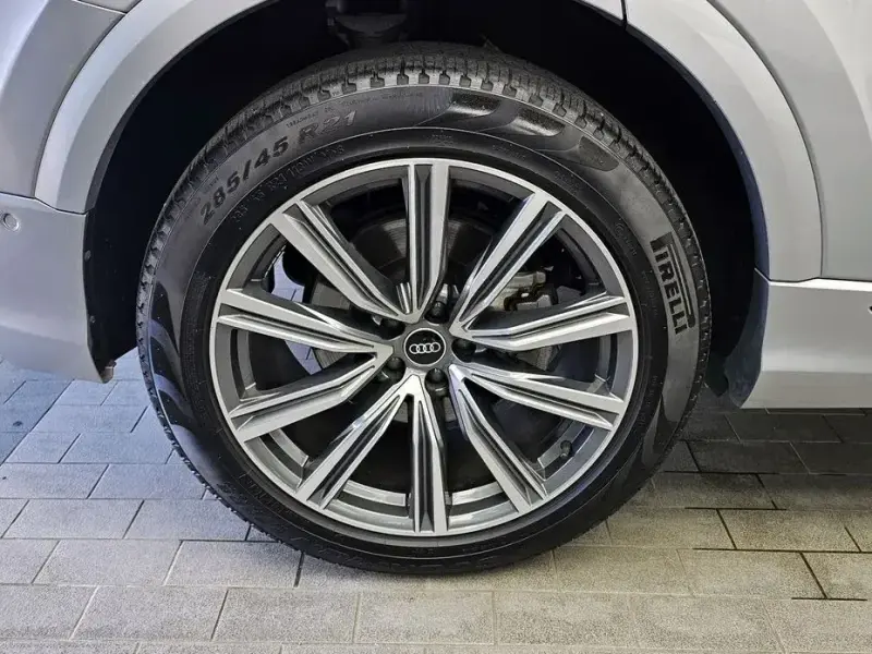 2021 Audi Q8 с пробегом 71 480 км