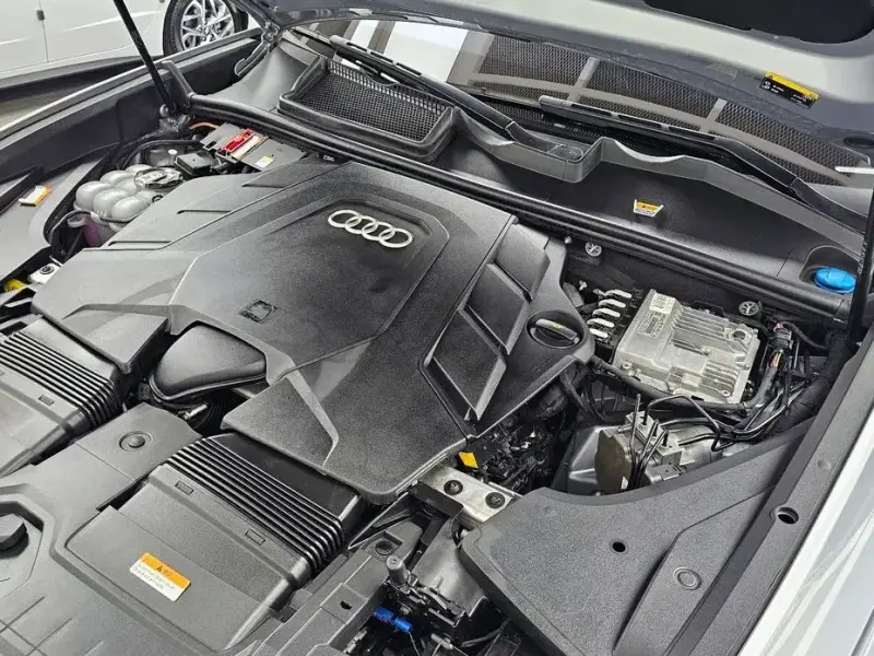 2021 Audi Q8 с пробегом 71 480 км