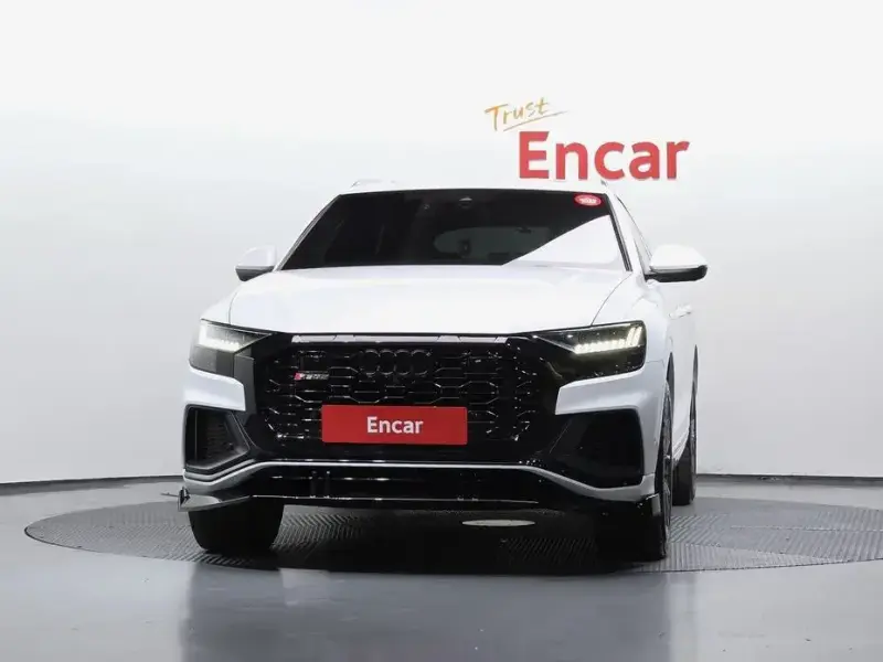 2020 Audi Q8 с пробегом 109 146 км