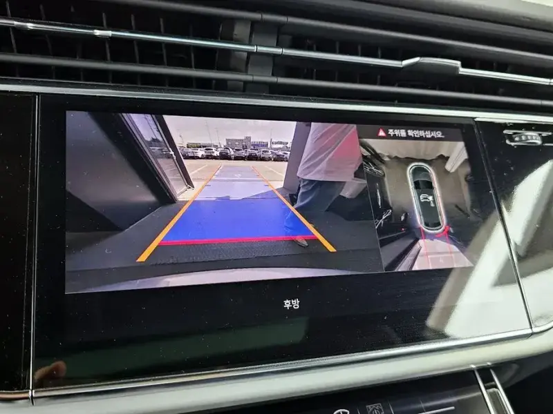 2021 Audi Q8 с пробегом 71 480 км