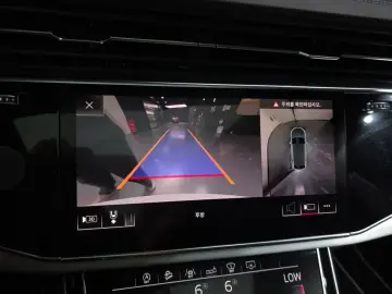 2020 Audi Q8 с пробегом 109 146 км