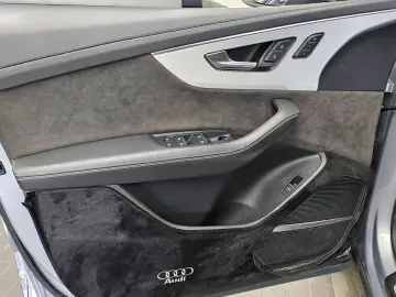 2021 Audi Q8 с пробегом 71 480 км