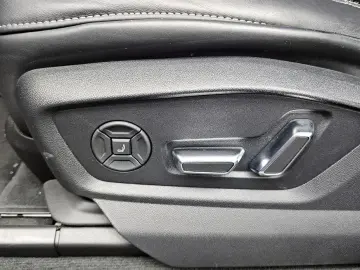 2021 Audi Q8 с пробегом 71 480 км