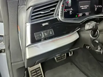 2021 Audi Q8 с пробегом 71 480 км