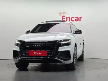 2021 Audi Q8 с пробегом 92 608 км