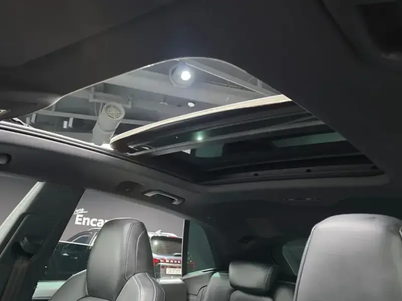 2021 Audi Q8 с пробегом 92 608 км