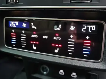 2023 Audi Q8 с пробегом 63 280 км