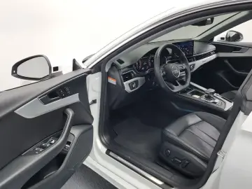 2023 Audi A5 с пробегом 40 277 км