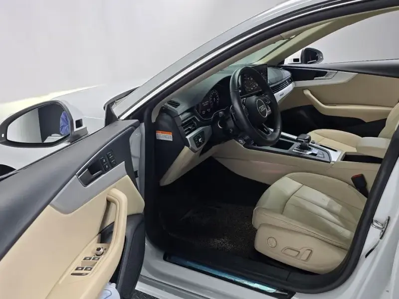 2022 Audi A5 с пробегом 61 879 км