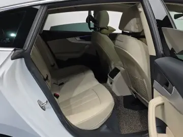 2022 Audi A5 с пробегом 61 879 км
