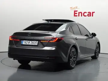 2025 Toyota Camry с пробегом 3 642 км