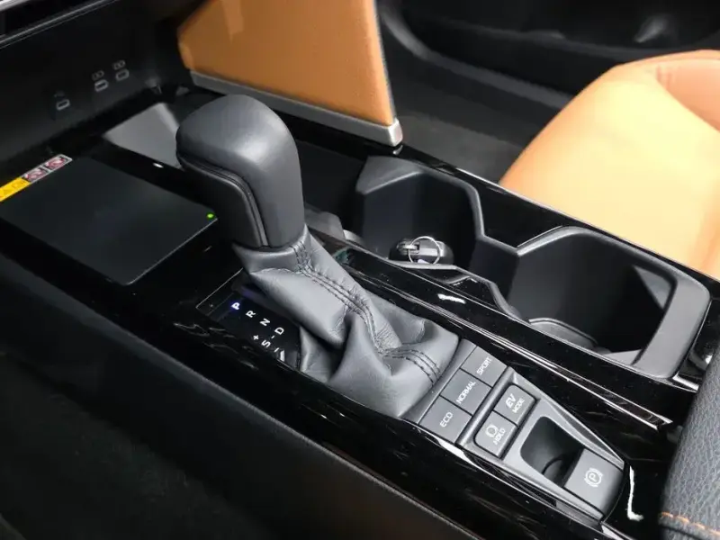 2025 Toyota Camry с пробегом 3 642 км