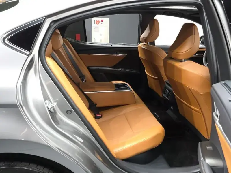 2025 Toyota Camry с пробегом 3 642 км
