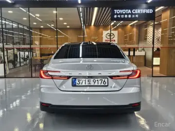 2025 Toyota Camry с пробегом 12 136 км