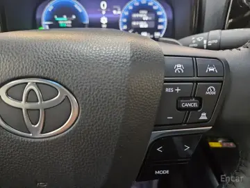 2025 Toyota Camry с пробегом 12 136 км