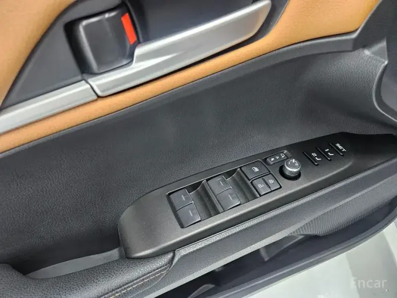 2025 Toyota Camry с пробегом 12 136 км