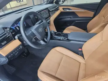 2025 Toyota Camry с пробегом 12 136 км