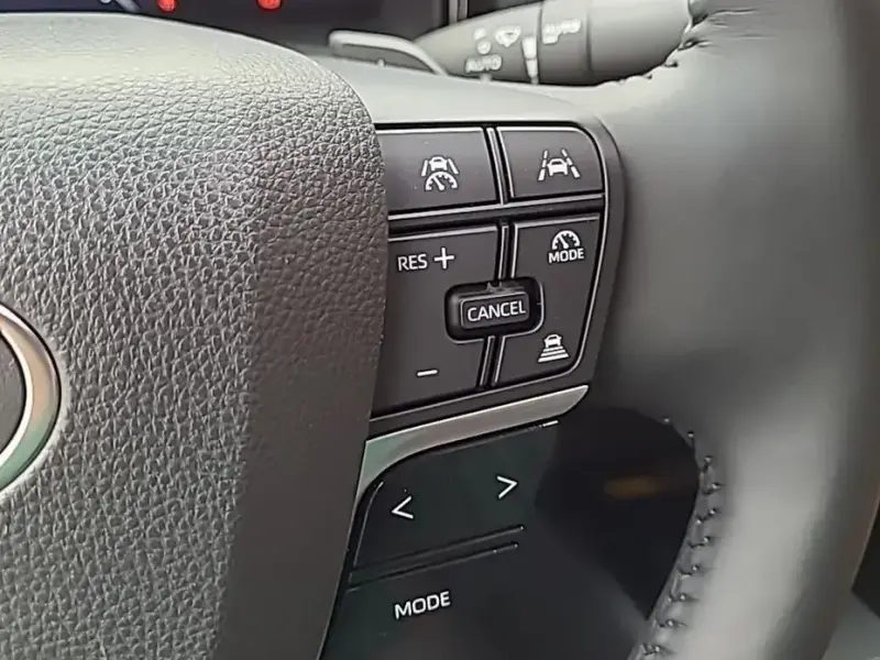2025 Toyota Camry с пробегом 3 622 км