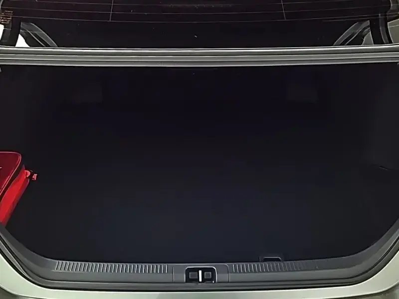 2025 Toyota Camry с пробегом 3 622 км