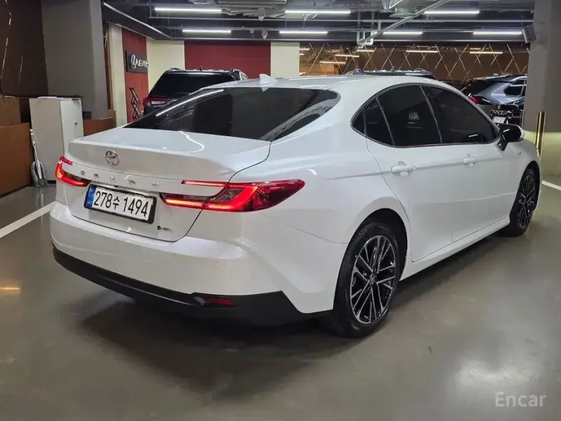 2025 Toyota Camry с пробегом 3 673 км