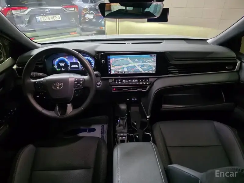 2025 Toyota Camry с пробегом 3 673 км