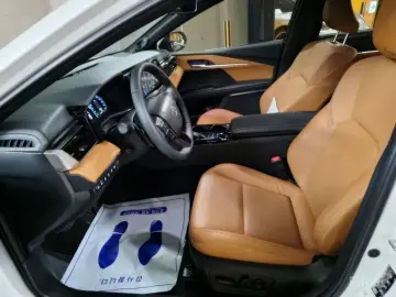 2025 Toyota Camry с пробегом 8 897 км